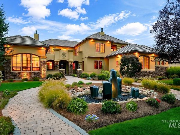 1020 W Shearwater Lane, Eagle, ID 83616