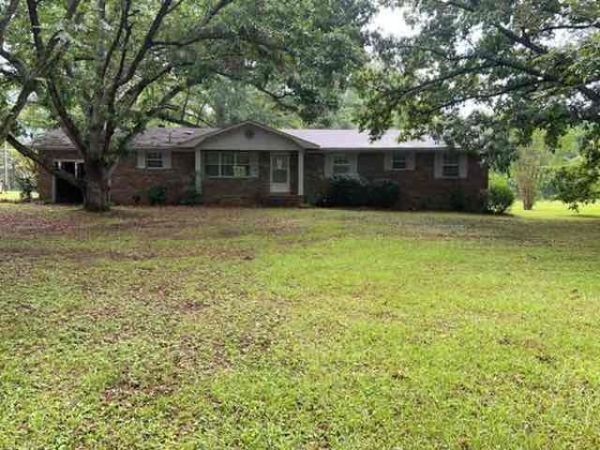 2822 Harden Chapel Rd., Fulton, MS 38843