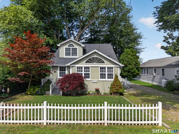 25 Uncas, Old Saybrook, CT 06475