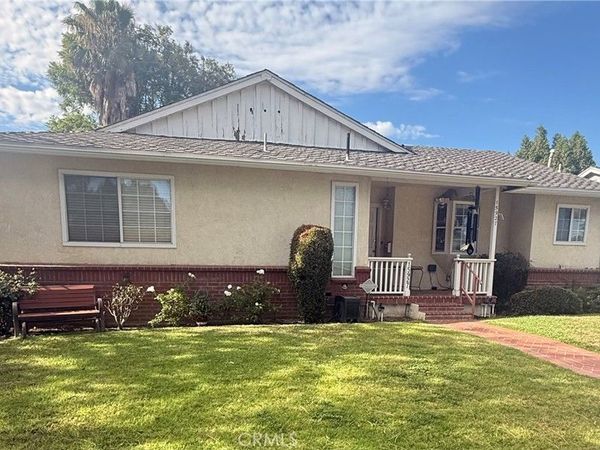15927 San Fernando Mission Boulevard, Los Angeles, CA 91344