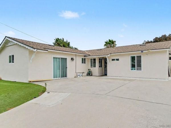 8032 Poplin Drive, Santee, CA 92071