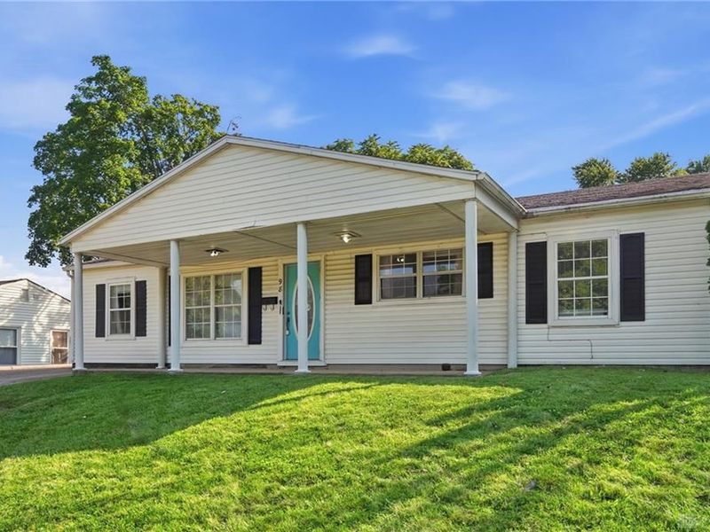 98 Millard Drive, Franklin, OH 45005 Photo 3