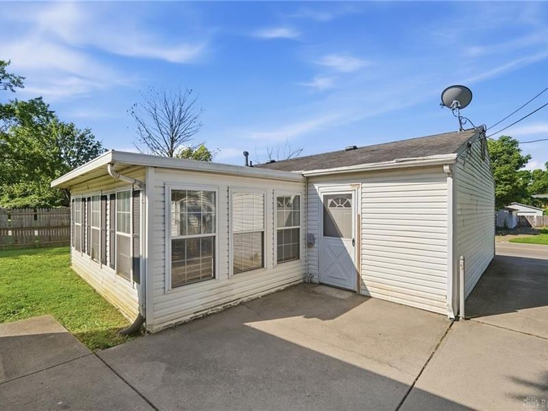 98 Millard Drive, Franklin, OH 45005 Photo 57