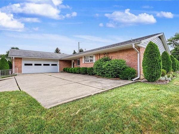 6301 Blossom Park Drive, West Carrollton, OH 45449