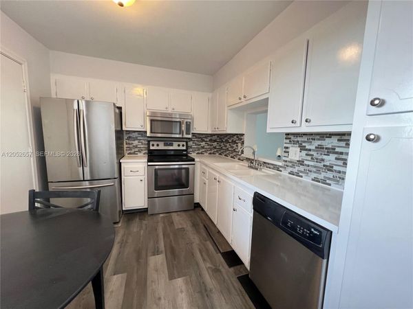 301 NE 14th Ave , Unit 608, Hallandale Beach, FL 33009