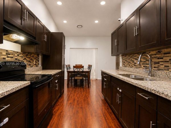 940 NE 212th Ter , Unit 940-01, Miami, FL 33179