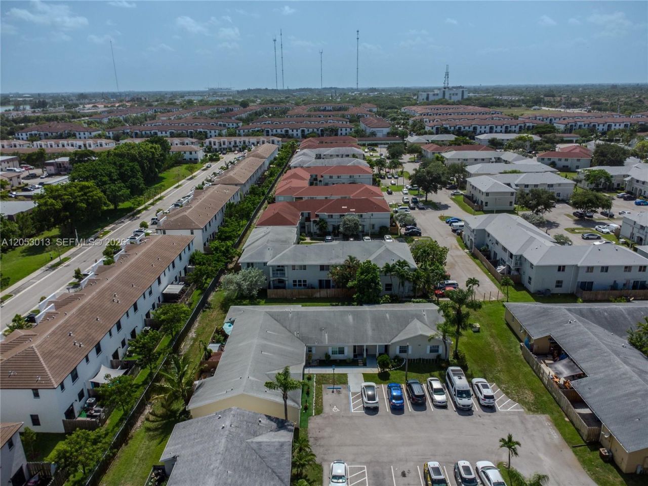 940 NE 212th Ter , Unit 940-01, Miami, FL 33179 Photo