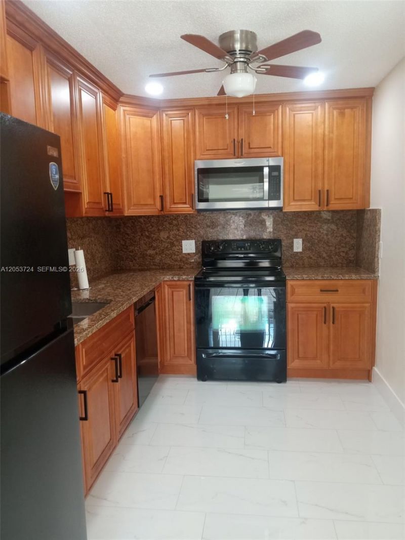 6123 SW 4th Pl , Margate, FL 33068 Photo