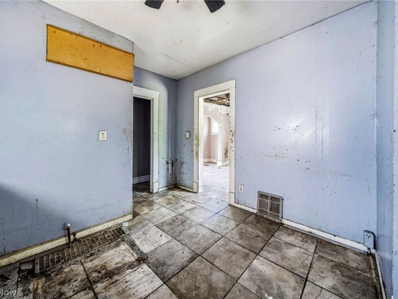 4246 E 128th Street, Cleveland, OH 44105 Photo 12