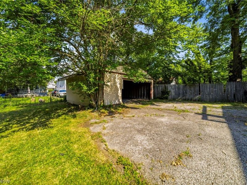 4246 E 128th Street, Cleveland, OH 44105 Photo 32