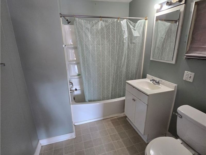 312 N 7th Street, Martins Ferry, OH 43935 Photo 4