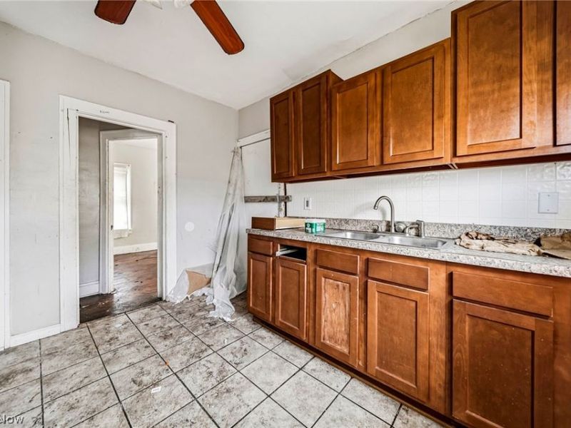 3317 E 139th Street, Cleveland, OH 44120 Photo 21