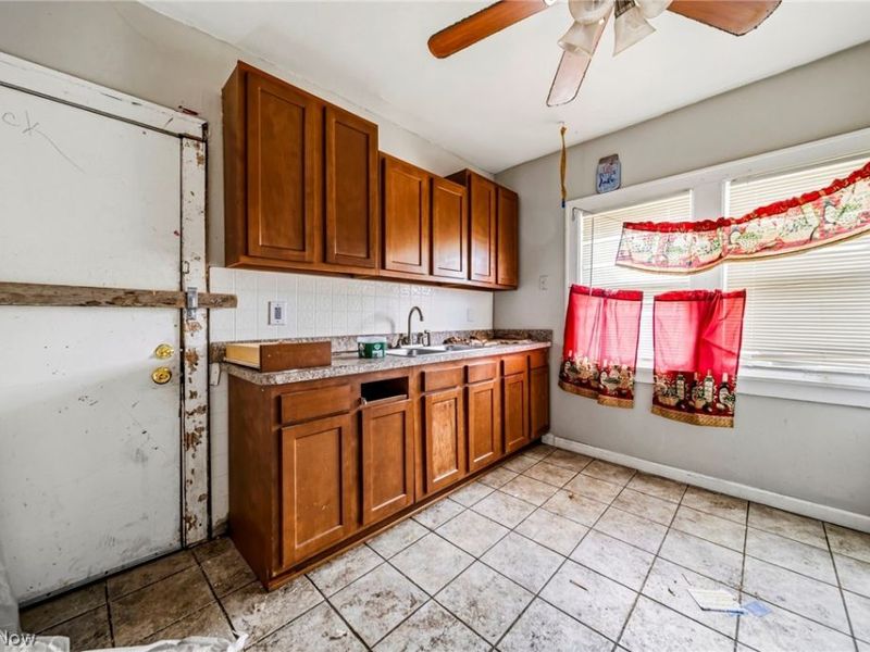 3317 E 139th Street, Cleveland, OH 44120 Photo 22