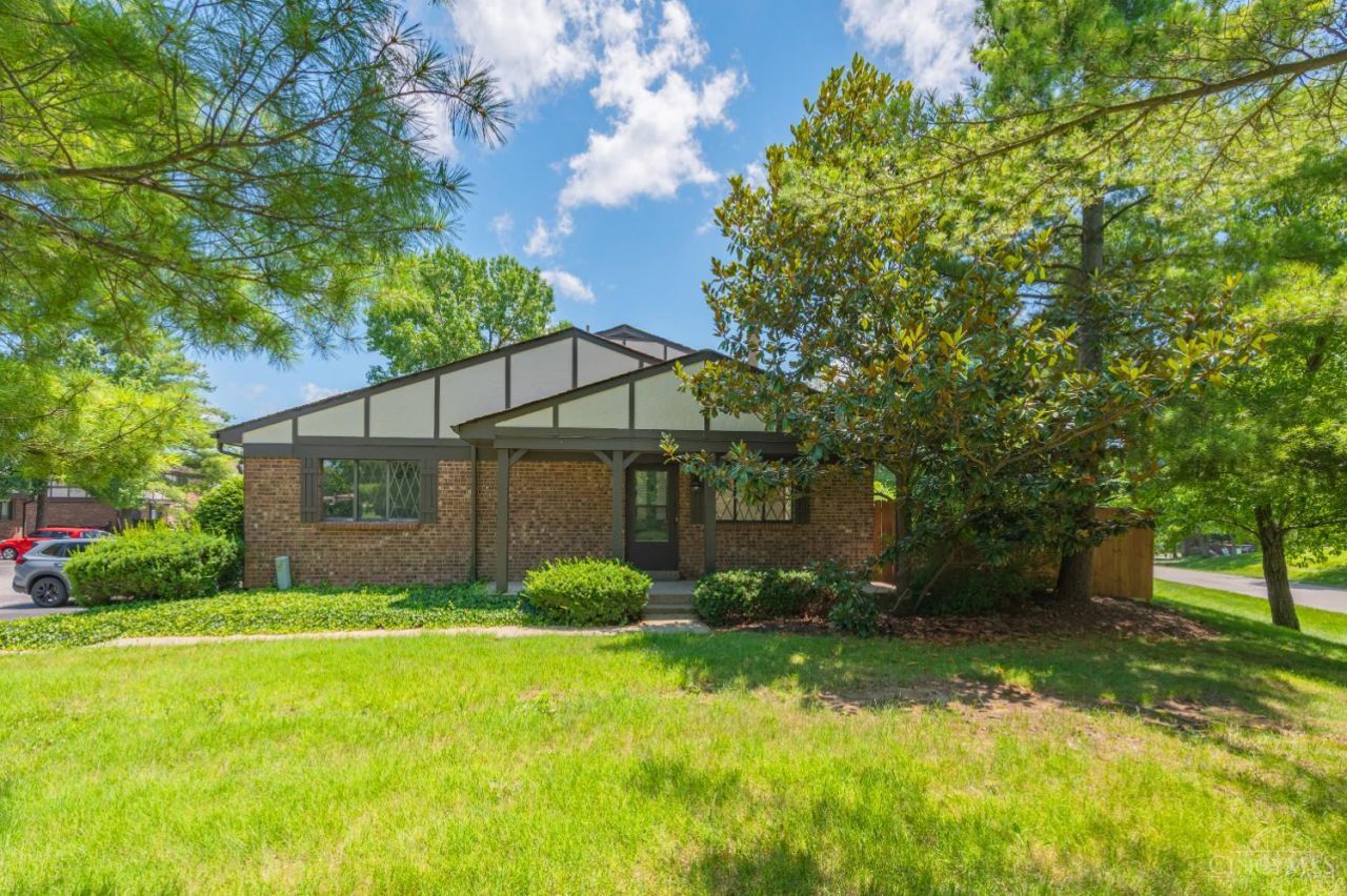 491 Halifax Circle, Union Twp, OH 45244 Main Photo