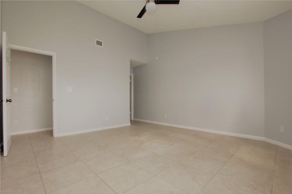 3413 NW 44th Street, Unit 201, Lauderdale Lakes, FL 33309 Photo