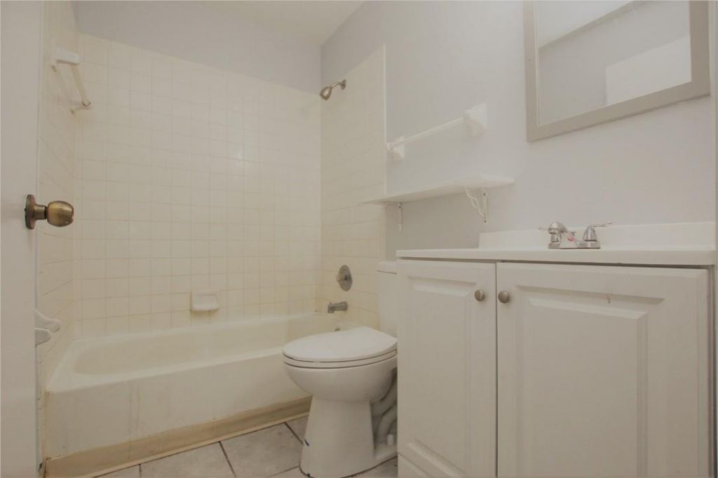 3413 NW 44th Street, Unit 201, Lauderdale Lakes, FL 33309 Photo