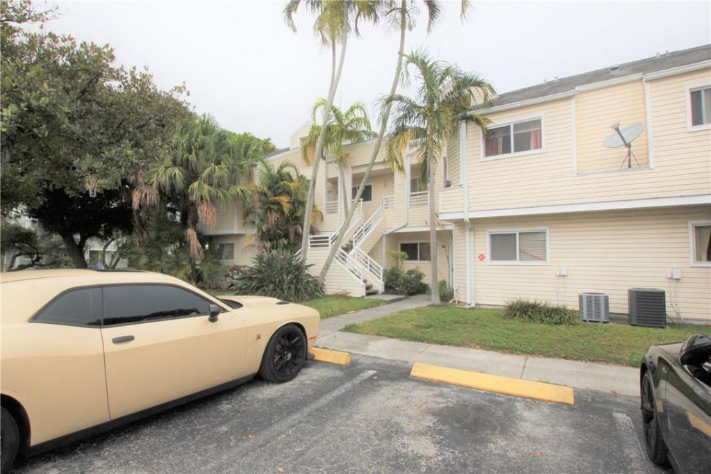 3413 NW 44th Street, Unit 201, Lauderdale Lakes, FL 33309 Photo