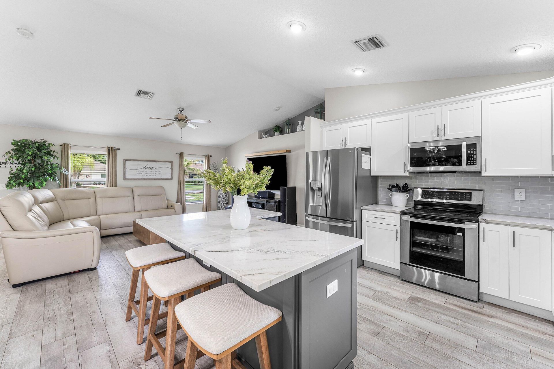 126 Sandpiper Avenue, Royal Palm Beach, FL 33411 Photo