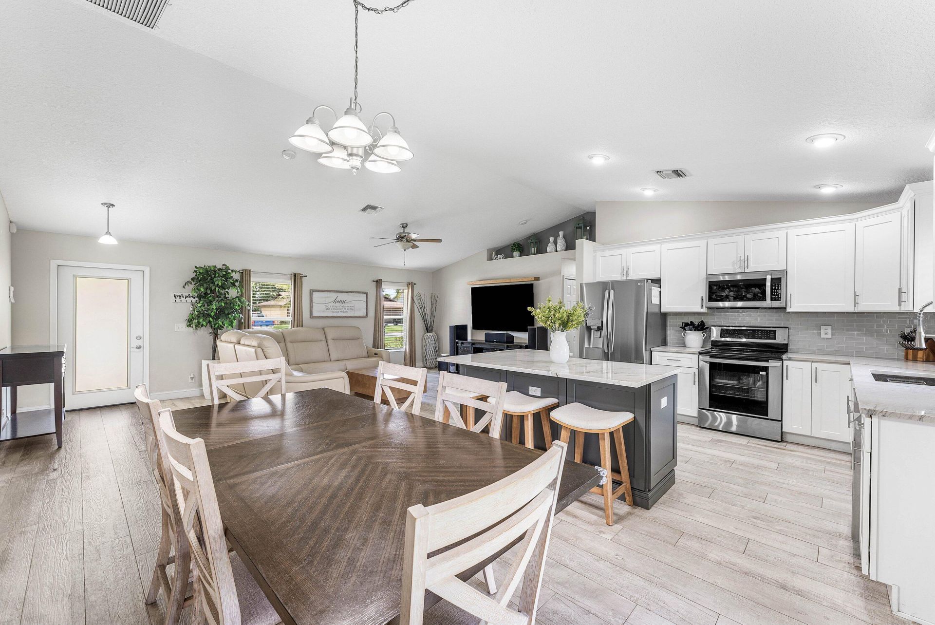 126 Sandpiper Avenue, Royal Palm Beach, FL 33411 Photo
