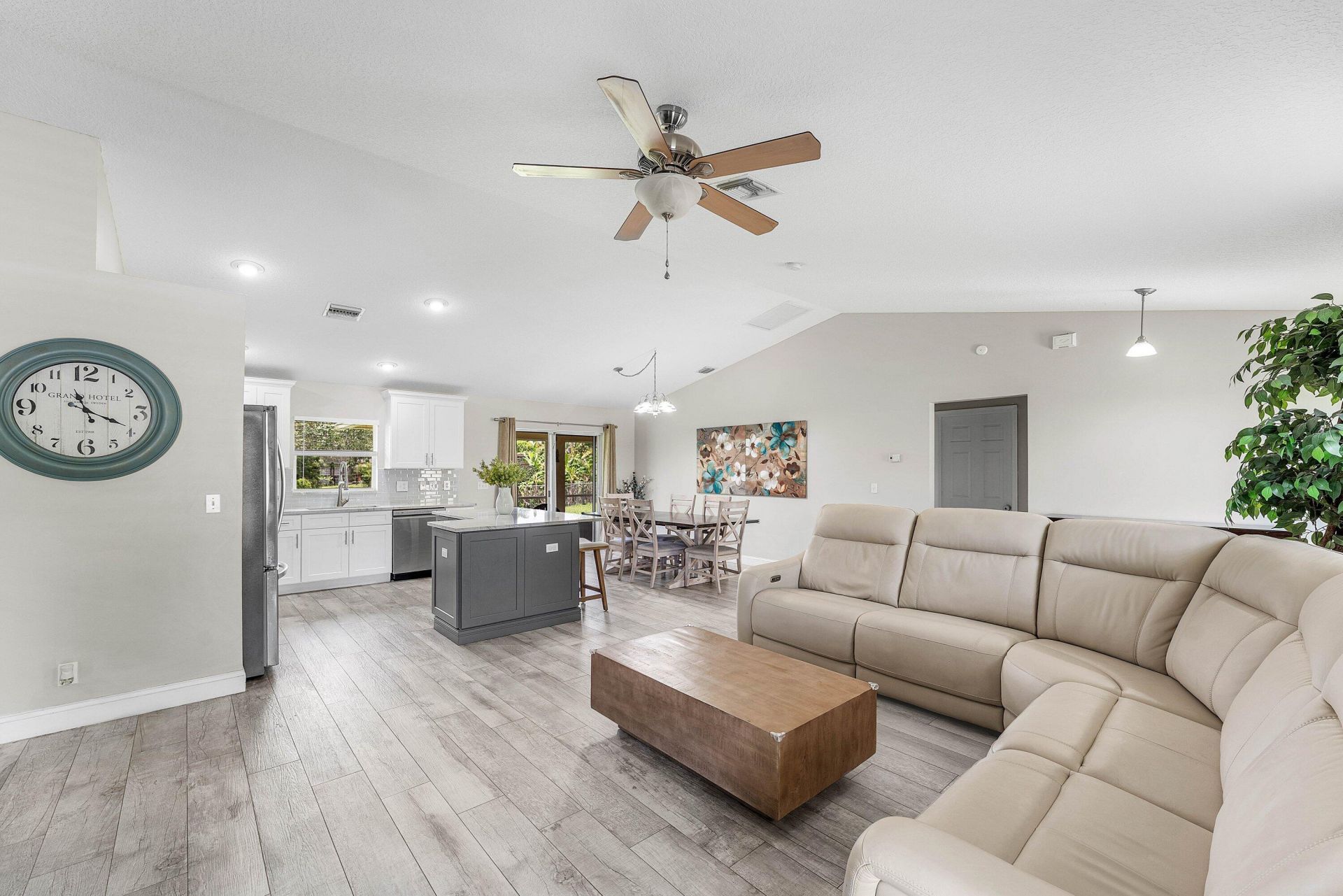 126 Sandpiper Avenue, Royal Palm Beach, FL 33411 Photo