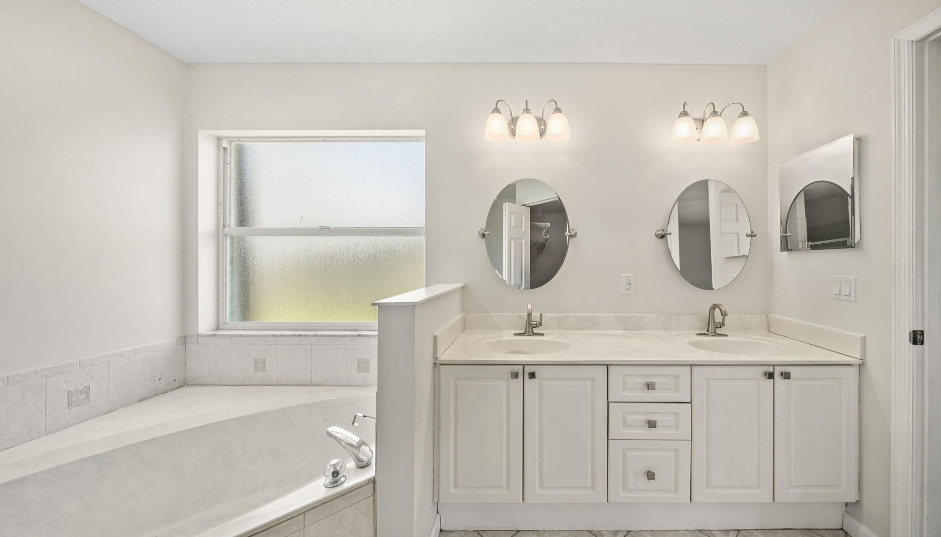 111 Meadow Woode Drive, Royal Palm Beach, FL 33411 Photo
