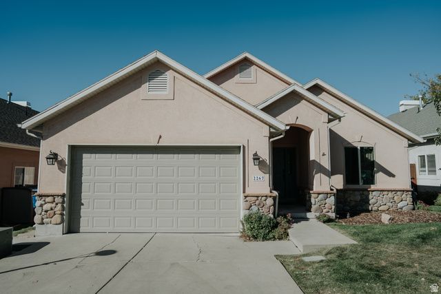 2267 E Spruce View Ct S, Millcreek, UT 84109 Main Photo