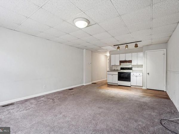 271 N WYCOMBE AVENUE , Unit 1, LANSDOWNE, PA 19050