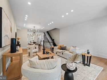 2203 CHRISTIAN STREET, PHILADELPHIA, PA 19146