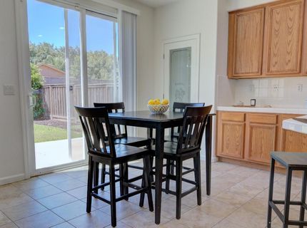 660 Bramblewood Ave, Lathrop, CA 95330 Photo