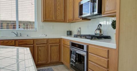 660 Bramblewood Ave, Lathrop, CA 95330 Photo