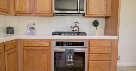 660 Bramblewood Ave, Lathrop, CA 95330 Photo