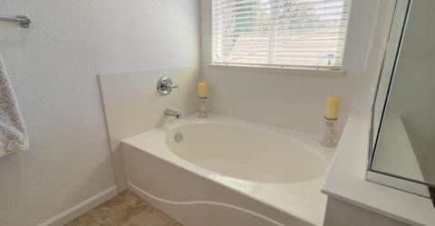 660 Bramblewood Ave, Lathrop, CA 95330 Photo