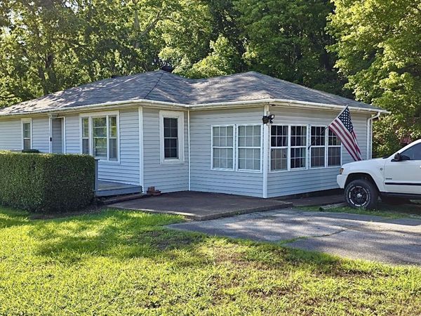 153 Stigall St , Camden, TN 38320