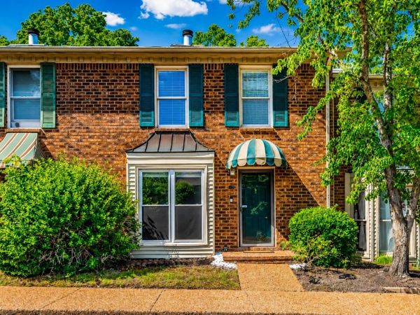 523 Williamsburg Dr , Nashville, TN 37214