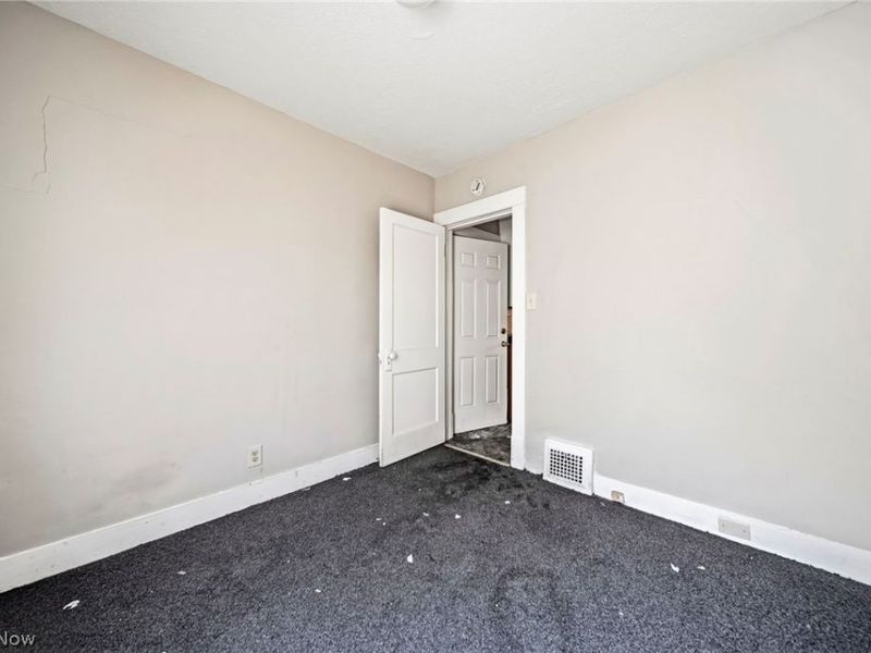 12020 Parkview Avenue, Cleveland, OH 44120 Photo 11