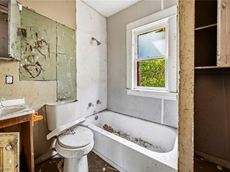 12020 Parkview Avenue, Cleveland, OH 44120 Photo 15