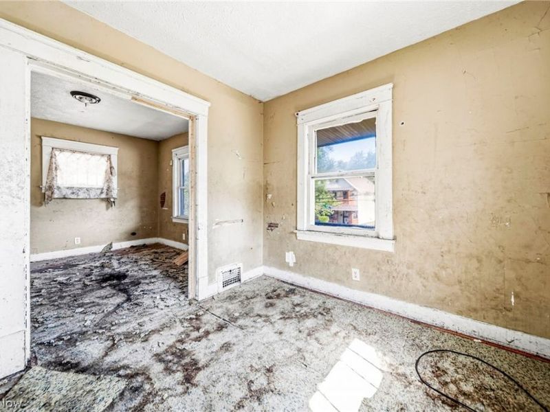 12020 Parkview Avenue, Cleveland, OH 44120 Photo 20