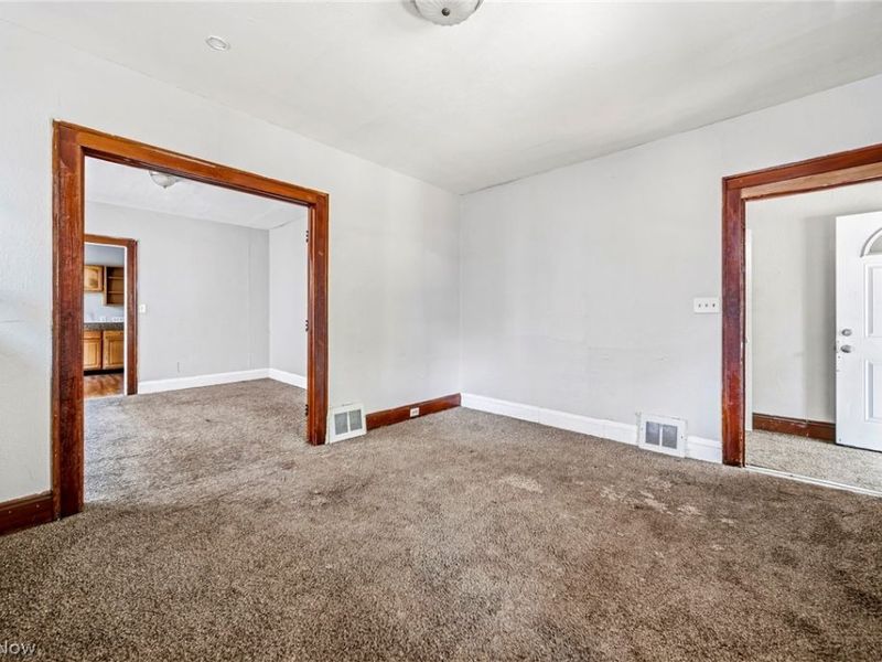 2902 E 119th Street, Cleveland, OH 44120 Photo 4
