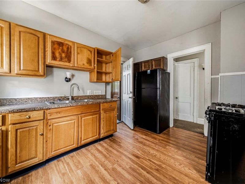 2902 E 119th Street, Cleveland, OH 44120 Photo 8