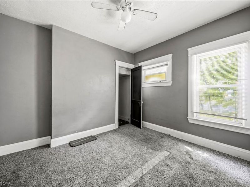 9920 Olivet Avenue, Cleveland, OH 44108 Photo 11