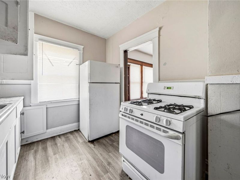 9920 Olivet Avenue, Cleveland, OH 44108 Photo 16