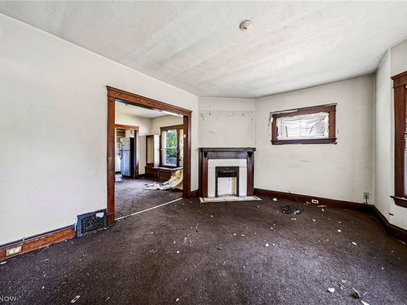 9920 Olivet Avenue, Cleveland, OH 44108 Photo 4