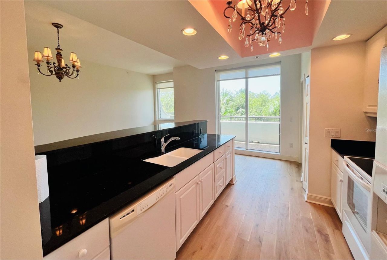 800 N Tamiami Trail , Unit 205, Sarasota, FL 34236 Photo