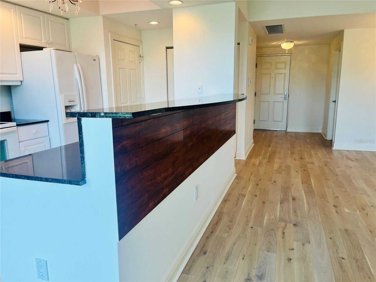 800 N Tamiami Trail , Unit 205, Sarasota, FL 34236 Photo