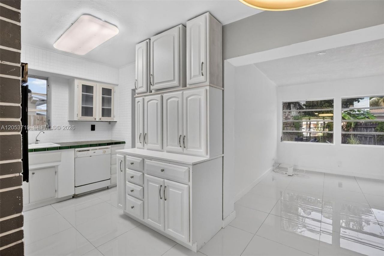 2331 Flamingo Dr , Miramar, FL 33023 Photo