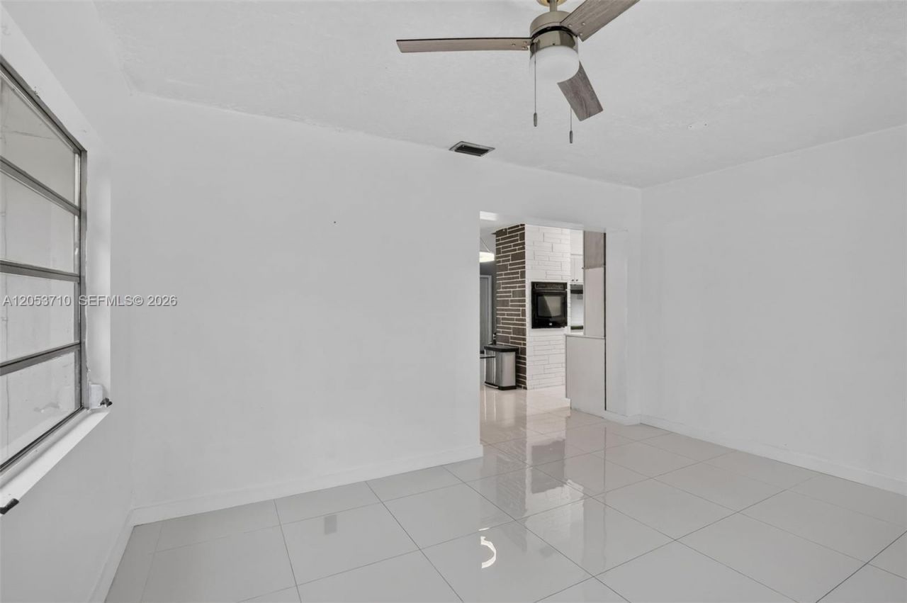 2331 Flamingo Dr , Miramar, FL 33023 Photo