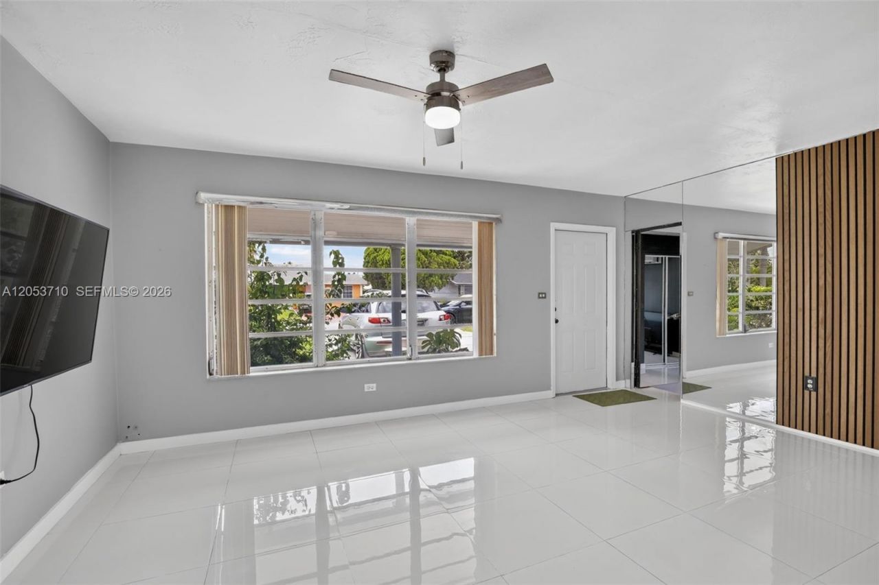 2331 Flamingo Dr , Miramar, FL 33023 Photo