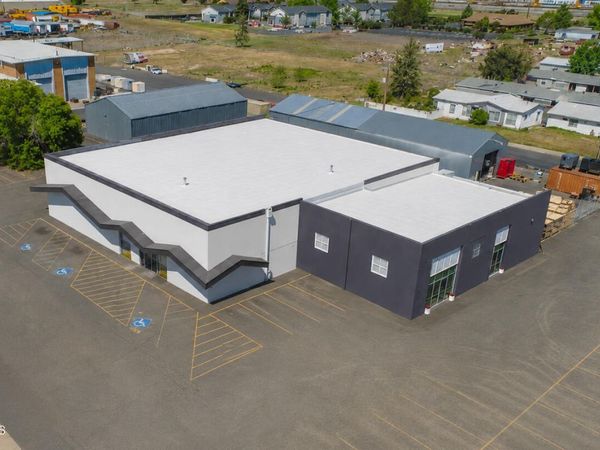 798 NW 5th Street, Redmond, OR 97756
