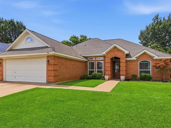 5936 Sundown Drive, Watauga, TX 76148