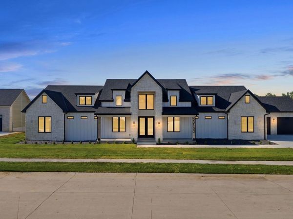 22102 Hackberry Circle, Gretna, NE 68028